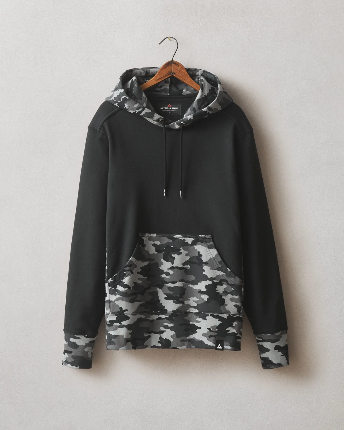 Men's Classic Pullover Vault - Black Camo