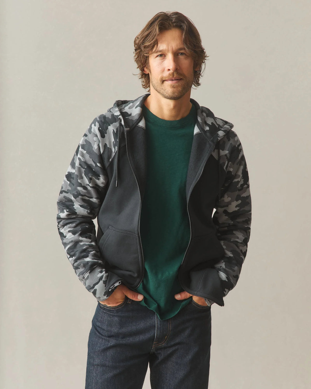 Men's Raglan Classic Full Zip - Black Camo