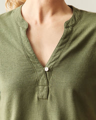 Women's Hemp V-Notch Tee - Olvine